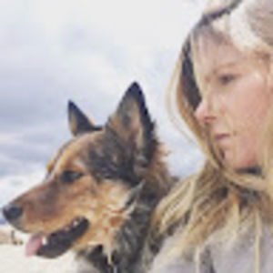 Meet your Posher, Caitlin